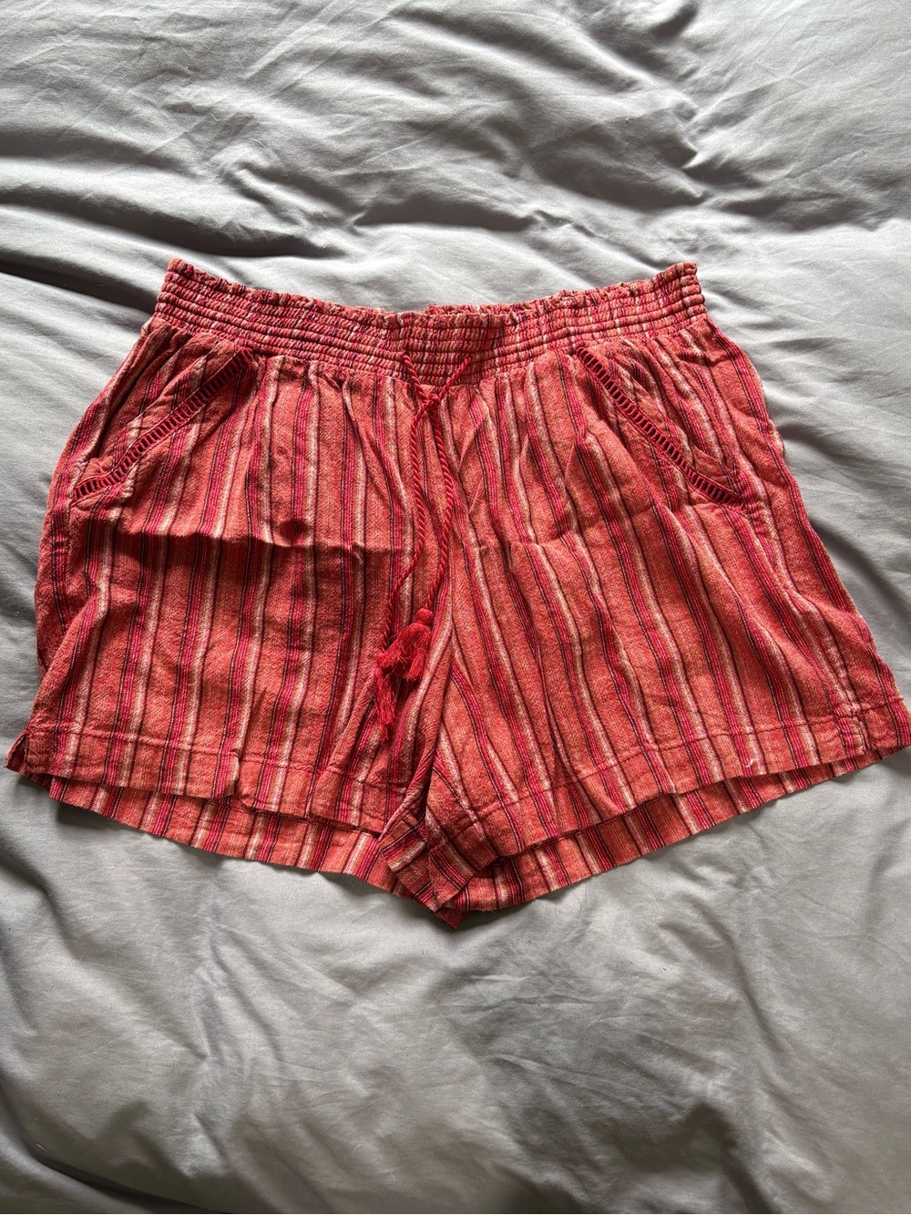 Briggs Red Multi-Striped Elastic Waist Athletic Shorts